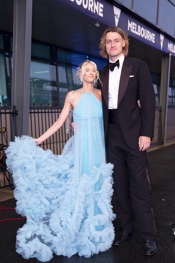 Sharon Johal and husband Ankur Dogra are the hottest Fashion Celebrity Couple right now, as they arrive in Style at the AusGP – ‘Glamour on the Grid’.